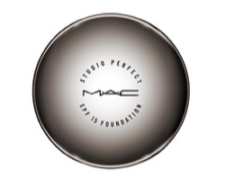 MAC スタジオ パーフェクト SPF 15 モイスチャー ファンデーション