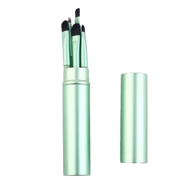 メイクブラシセット　アルミケースつき