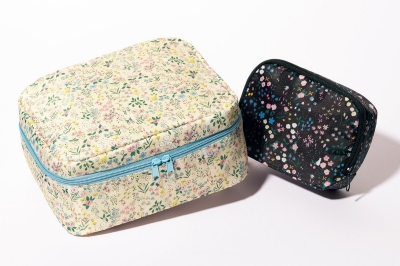 田中みな実さん【ポーチ】美的 5月号付録　石井美保さんpresents 小花柄大小ポーチ