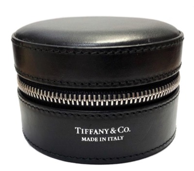 Tiffany & Co(ティファニー)ラウンド ジュエリー ケース 友利新さん【アクセサリーケース】