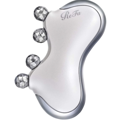 BLACKPINK ジェニー(JENNIE)さんのかばん/バッグの中身　ReFa／リファ　CAXA M1　白い美顔ローラー（かっさ）