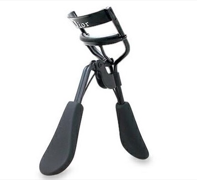 ディオールの黒いビューラー