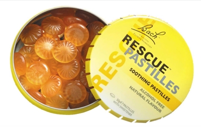 紗栄子さんのかばん/バッグの中身　　Bach／バッチレスキューレメディーパステル　レスキューキャンディ