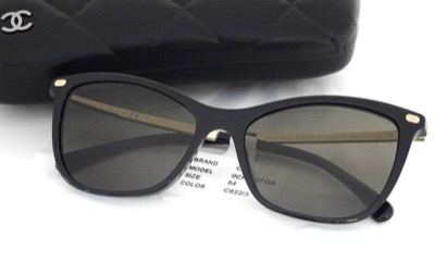 CHANELのサングラス