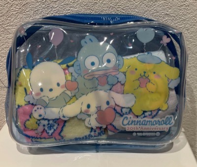 アベイル　サンリオ　シナモロール 20周年　ビニールポーチ