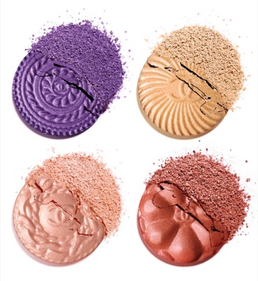 話題のCHANEL(シャネル)の特別限定品『レ キャトル オンブル ブトン』239 Bouton Baroque