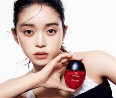話題のCHANEL（シャネル）『セラム イン ミスト N°1 ドゥ シャネル』