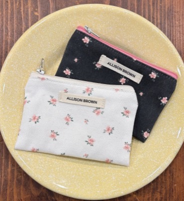 ALLISON BROWN（アリソンブラウン）ポーチ