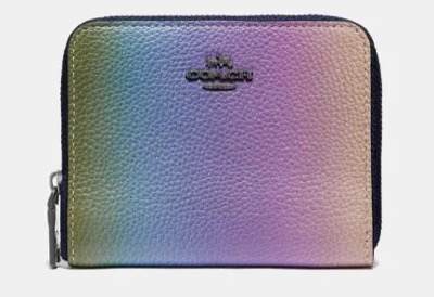 「コーチ」の財布