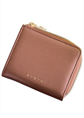 レタスクラブ2026年1月号特別版【シウマさん監修・最強金運ミニ財布】で金運スタートダッシュ♡豪華付録を徹底チェック♪1. 数字と色にこだわった“開運仕様”のミニ財布