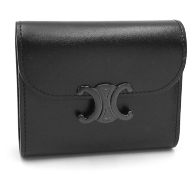 【大沢あかね カバンの中身】財布