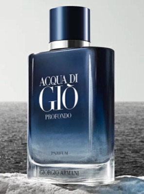 大野智の愛用香水はどこの？【青いボトル】の正体を徹底解説！「ウルトラマリン説」とは？